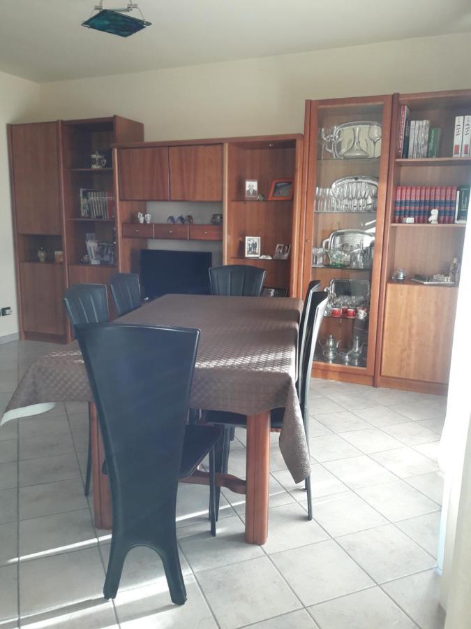 Le Briccole Apartment โกลเลญโญ ภายนอก รูปภาพ